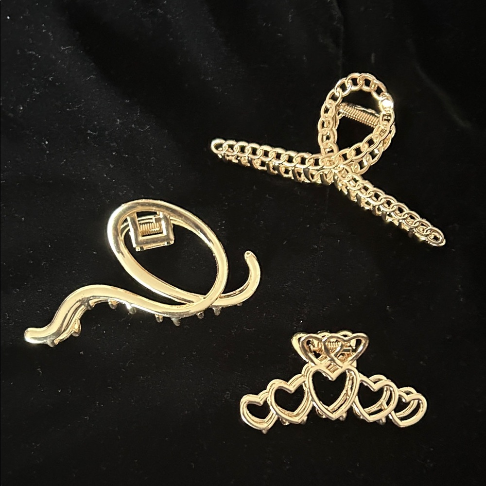 Elegant Gold color Hair Clips Set